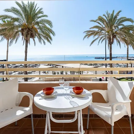 Terraza De Ensueno En La Playa