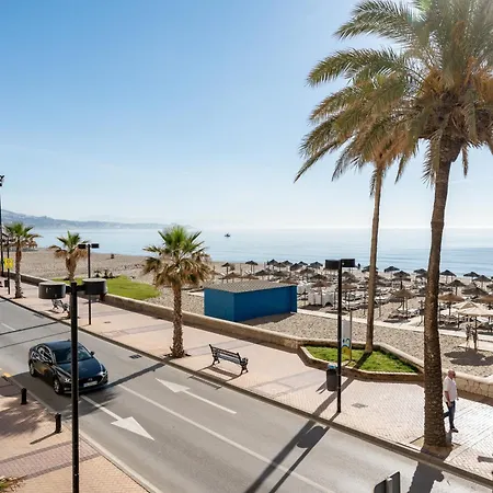 Terraza De Ensueno En La Playa Daire Fuengirola